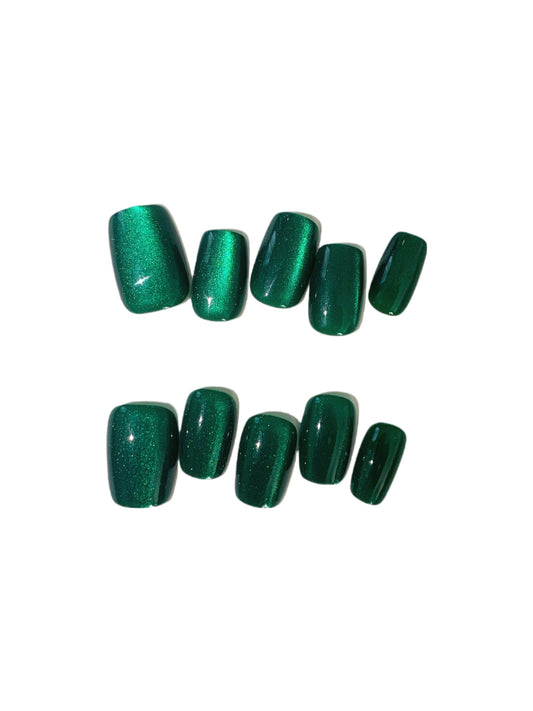 Forest Jewel cat eye green press-on nails in medium square shape by Comfytip