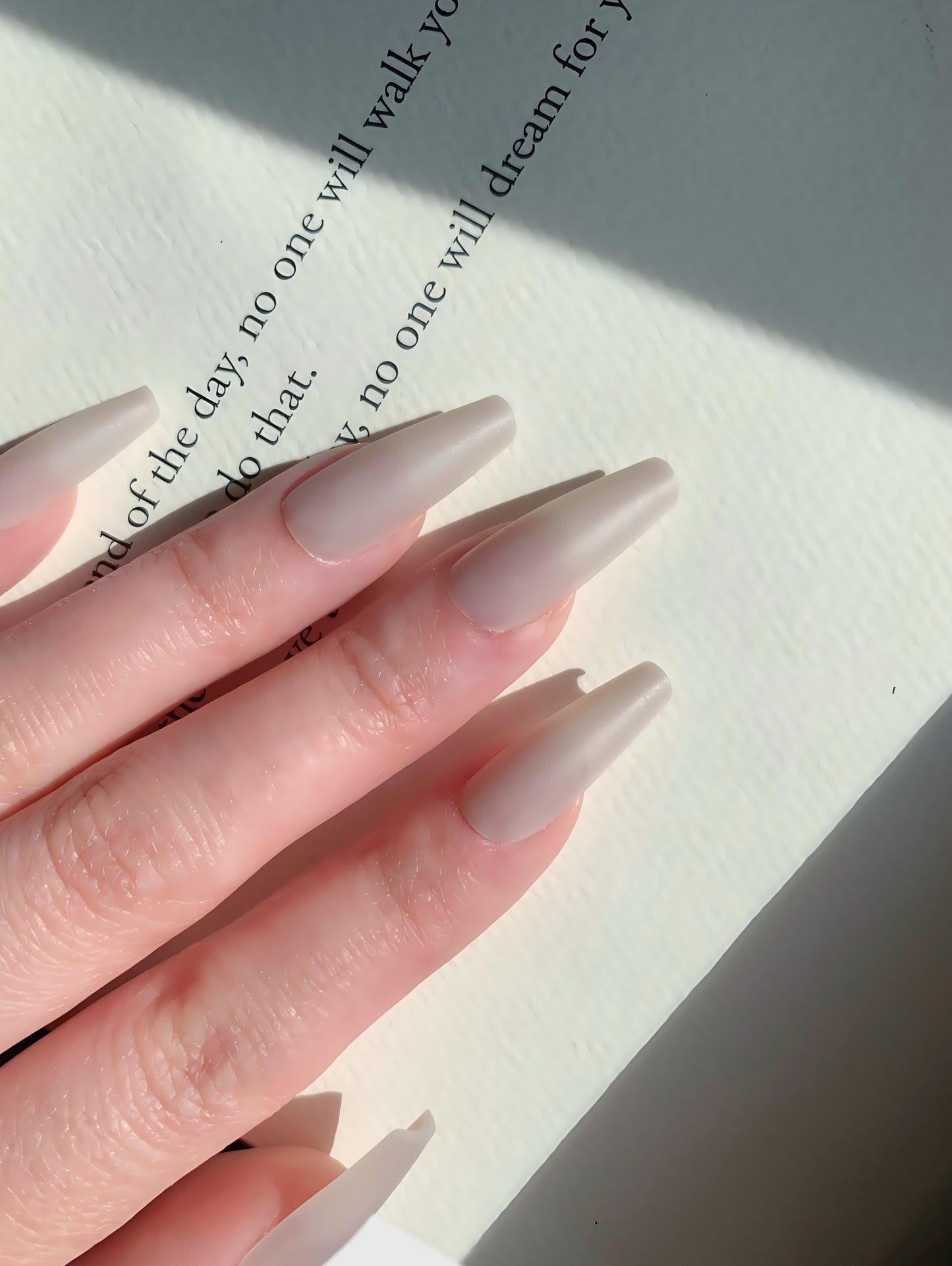 SOFT FADE-PRESS ON NAILS