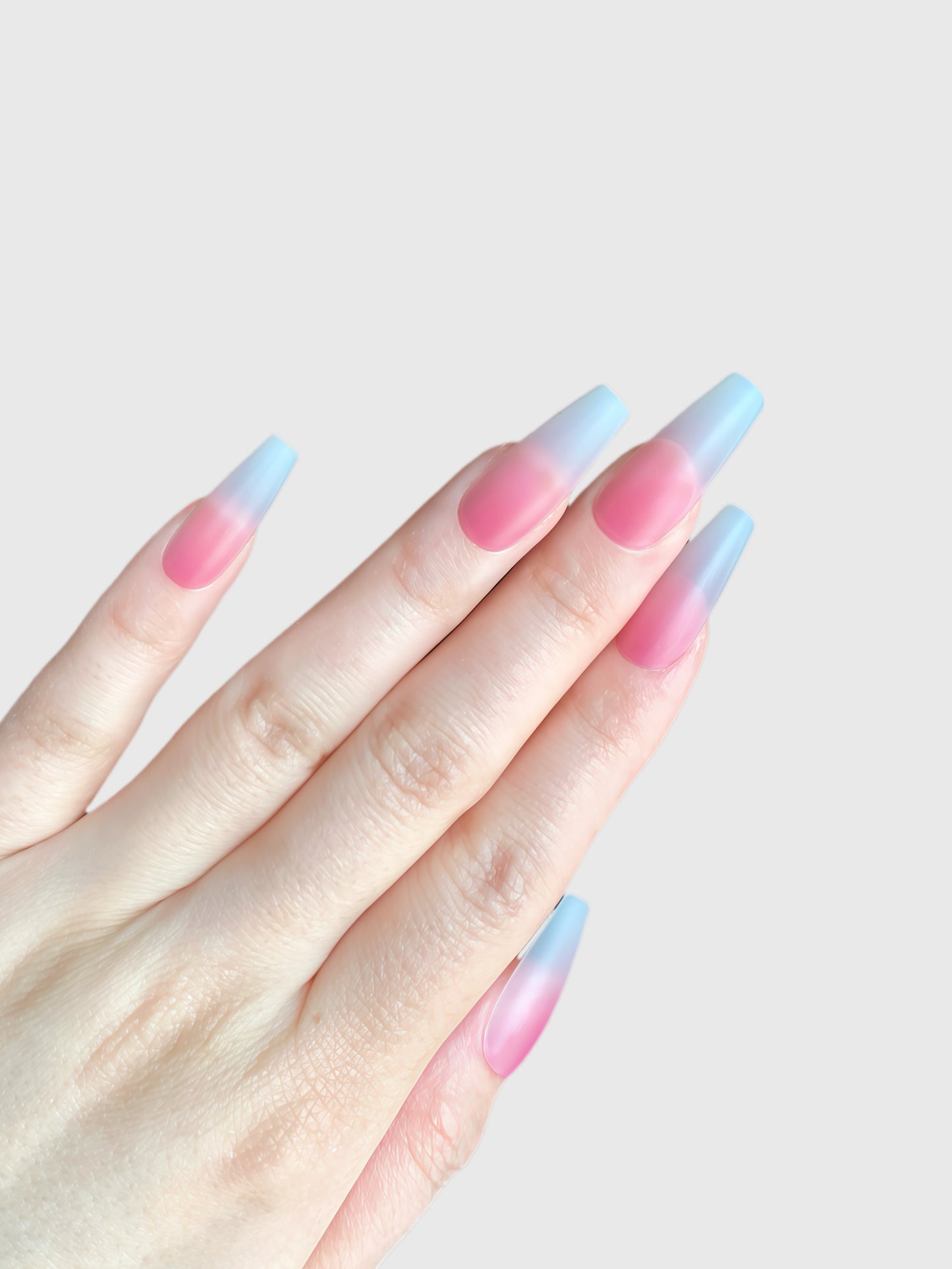 BLUSH FRENCH-PRESS ON NAILS