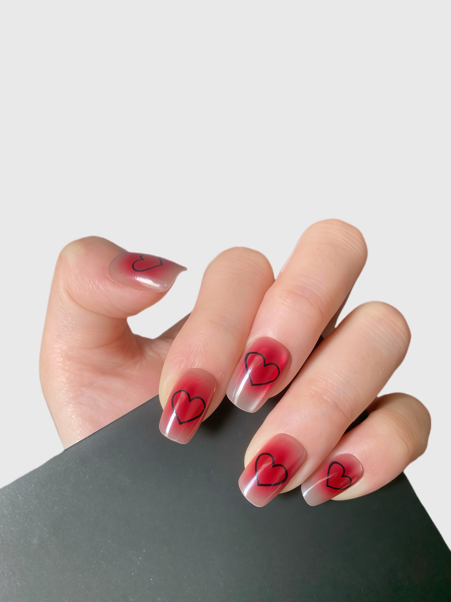 HEARTBEAT-PRESS ON NAILS