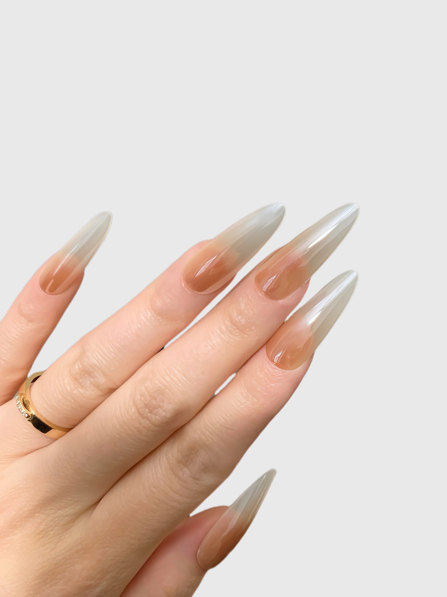 LATTE-PRESS ON NAILS