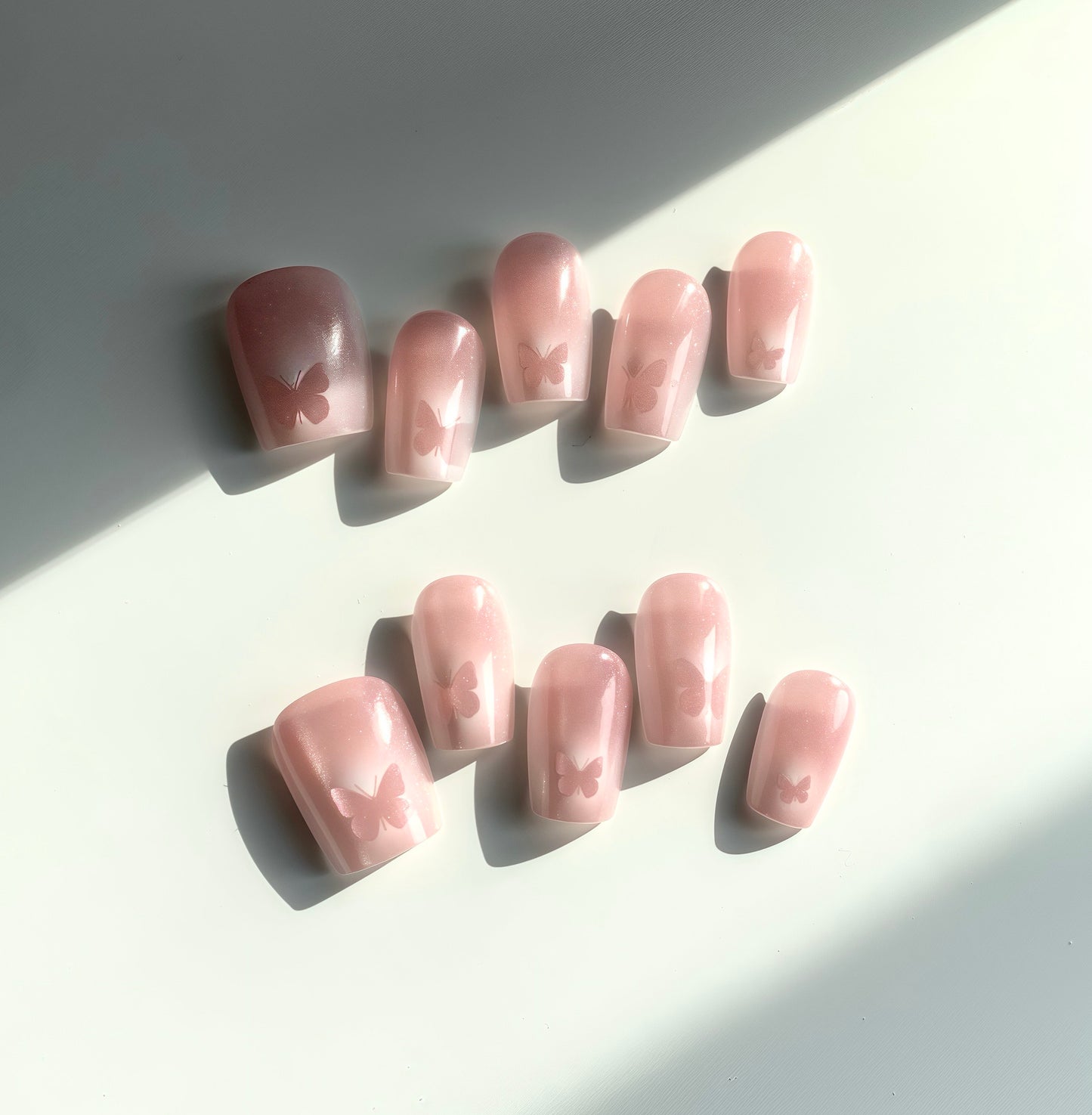 PINK FLUTTER-PRESS ON NAILS