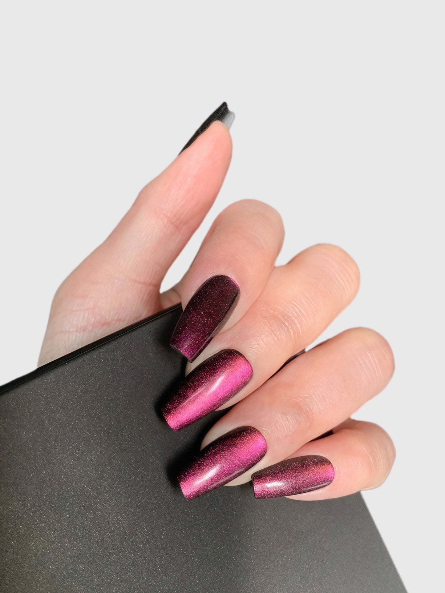 AUROR GLEAM-PRESS ON NAILS